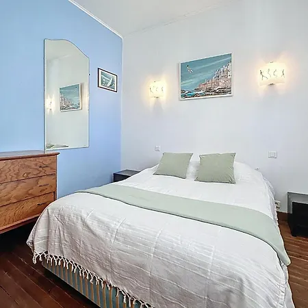 Les Volets Bleus By Interhome Сasa de vacaciones