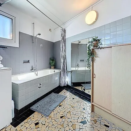 Les Volets Bleus By Interhome Сasa de vacaciones