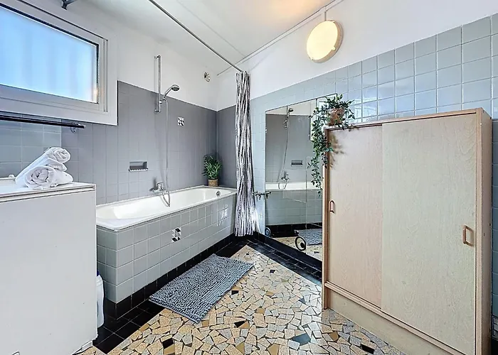 Les Volets Bleus By Interhome بيت للعطل