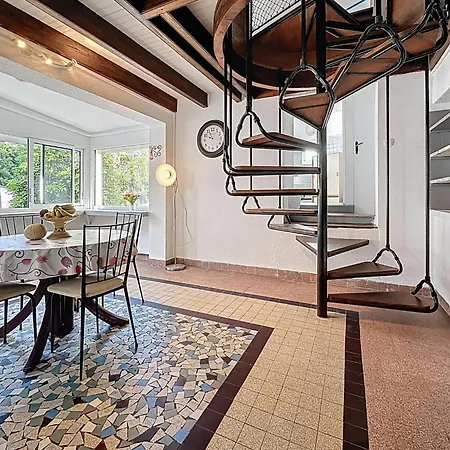 Les Volets Bleus By Interhome *