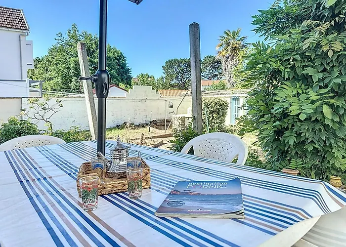 Les Volets Bleus By Interhome Prázdninový dům *